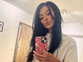 KinkyAmelie - Live Sex Cam - 26556990