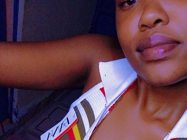 QueenEyeCandy - Sexe cam en vivo - 26558570