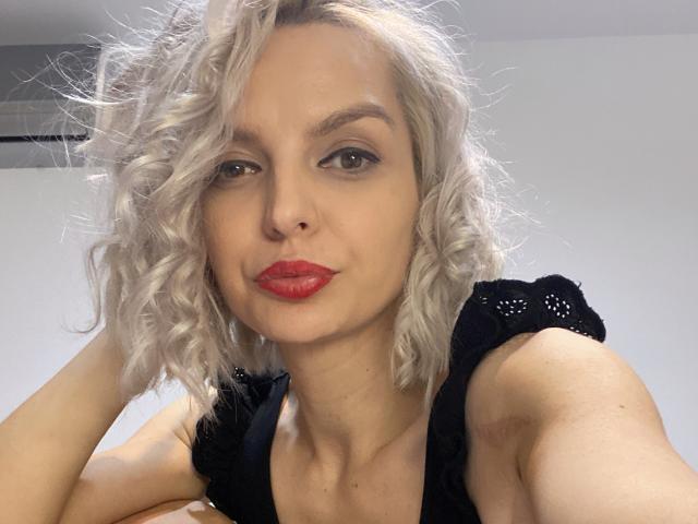 DouceAmelia - Live porno og sexkamera - 26561062