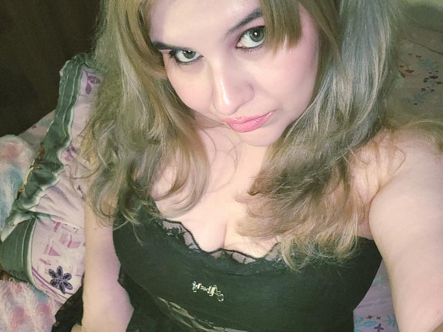 Akkanee - פורנו בשידור חי ומצלמת סקס - 26561218