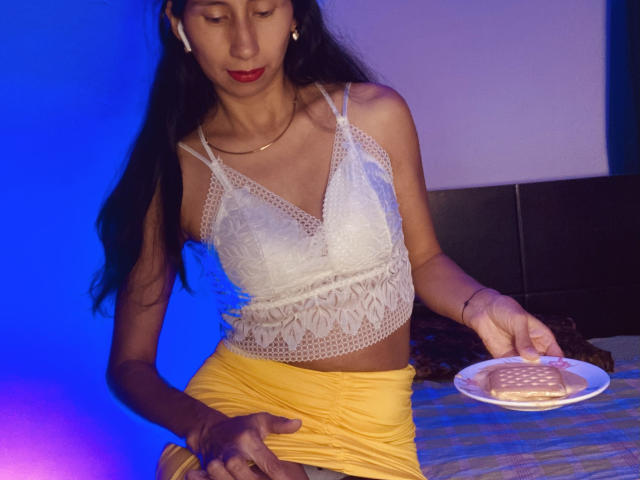 MoonLipsonx - Live porn &amp; sex cam - 26564038