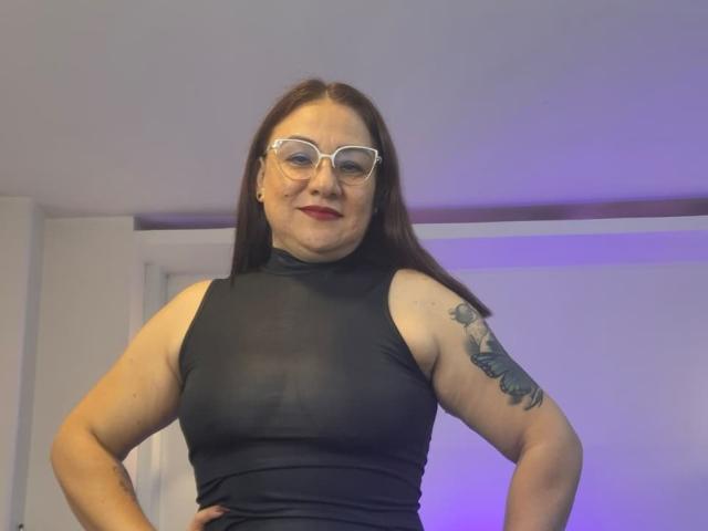 LadyNylonOh - Porno na żywo i seks kamera - 26565850