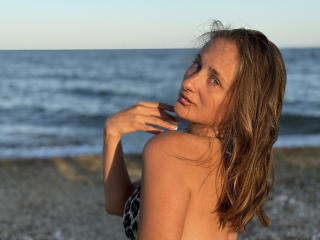 MichelleHotX69 - Live sex cam - 26567054