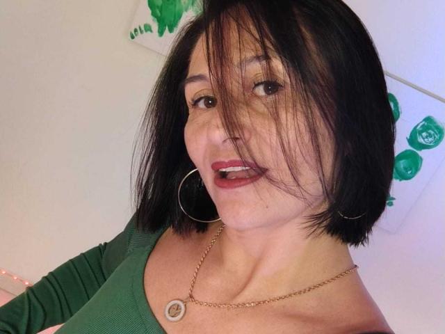 LatinLola - Live sex cam - 26568382