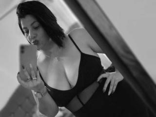 AngeleRoux - Live Sex Cam - 26569018