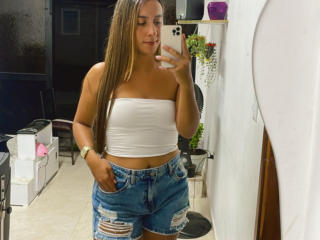 EmelyOwen - сексуальная веб-камера в реальном времени - 26569850