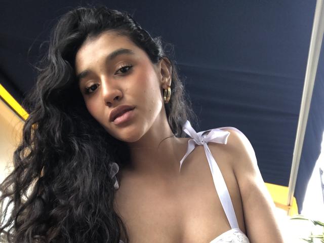 ValentinaCruz69 - Live porn &amp; sex cam - 26573310