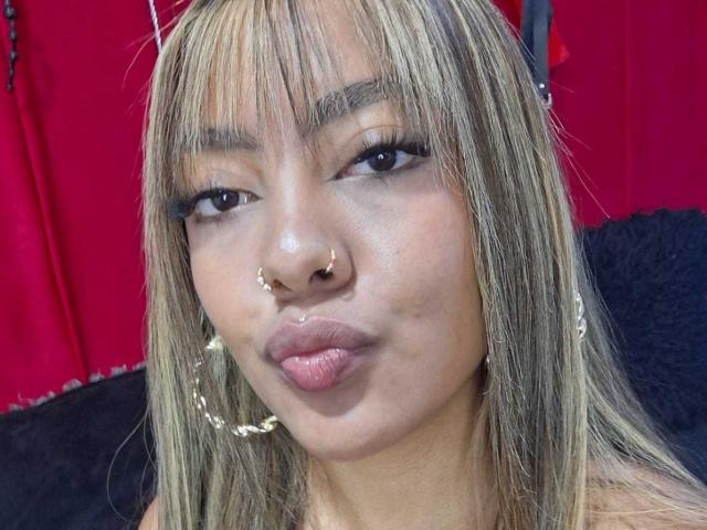 AmelieDuvall - Live porn &amp; sex cam - 26575814