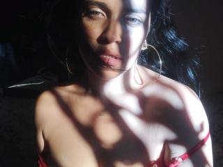 AgathaK - Live sex cam - 26579706