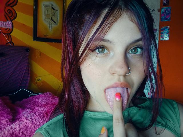SophieHill - Élő pornó és szexkamera - 26584470