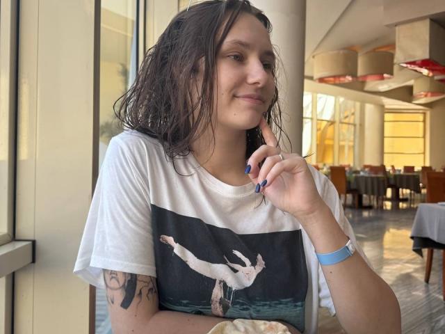 HotCaramells - Live porn &amp; sex cam - 26592130