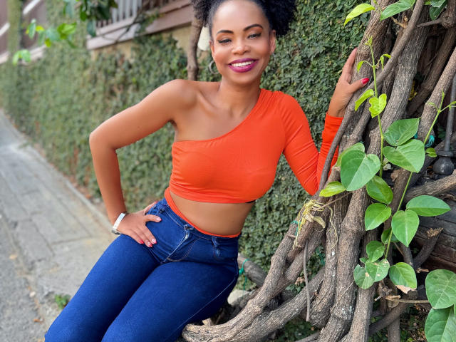 ChantalHaneke - сексуальная веб-камера в реальном времени - 26597866