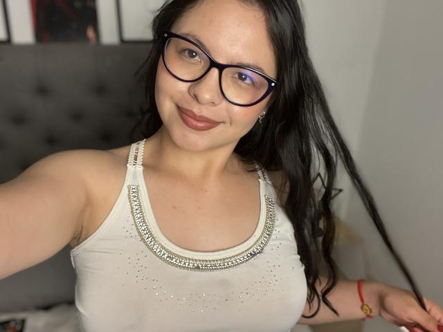 SapphiraLux - Live Sex Cam - 26599702
