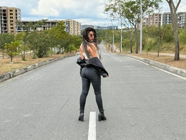 LillyCorner - Live porn &amp; sex cam - 26604126