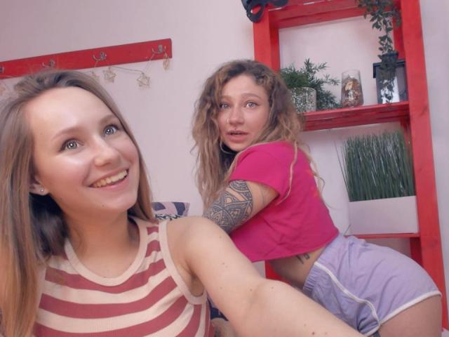 HotCaramelsDuo - Live sex cam - 26608082