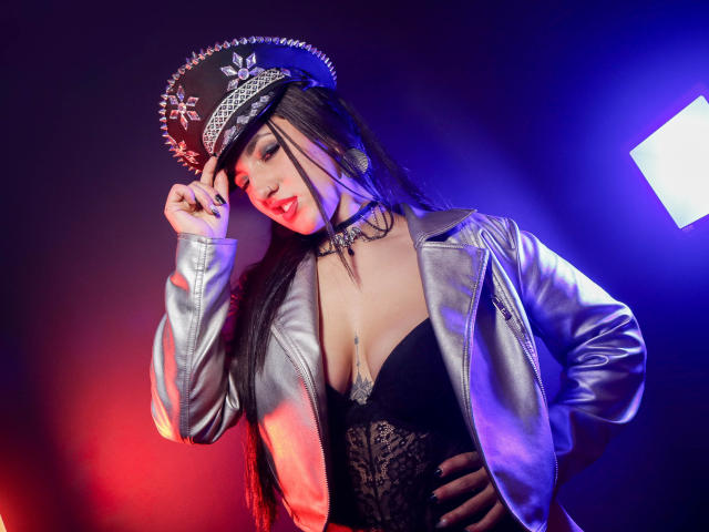 CleodaraVenin - Élő pornó és szexkamera - 26609482