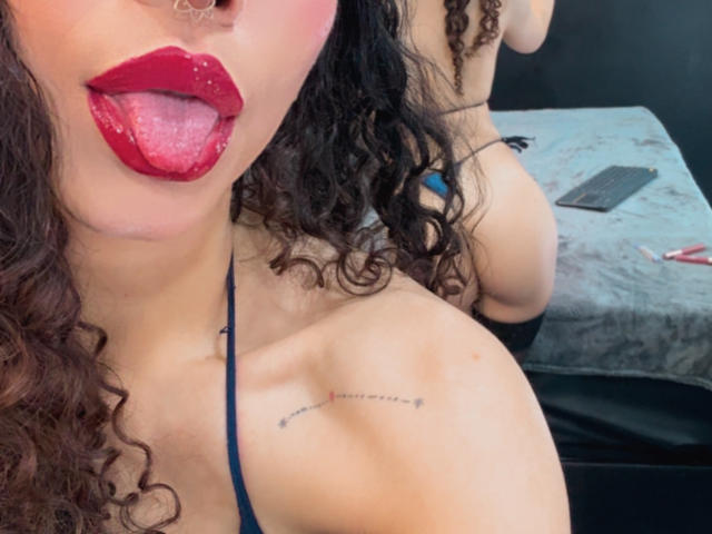 SofiBrandford - Live porn &amp; sex cam - 26611394