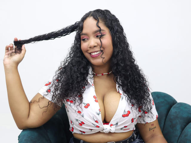 CarlaMathews - Live Sex Cam - 26615118
