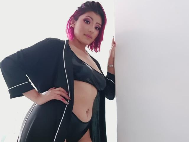 LizBonnet - Live sex cam - 26624270