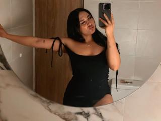 SofiaJames - Live sex cam - 26628178