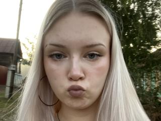 KaroasLove - Live porn &amp; sex cam - 26629030
