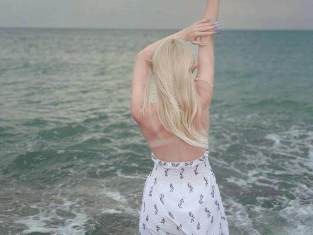 KarolinaRay-hot - Live porn &amp; sex cam - 26629082