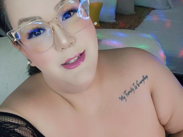 GiannaMorrys - Live sex cam - 26629726