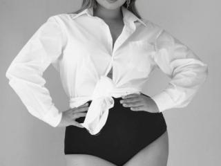 ErikkaSexygirl - сексуальная веб-камера в реальном времени - 26631286