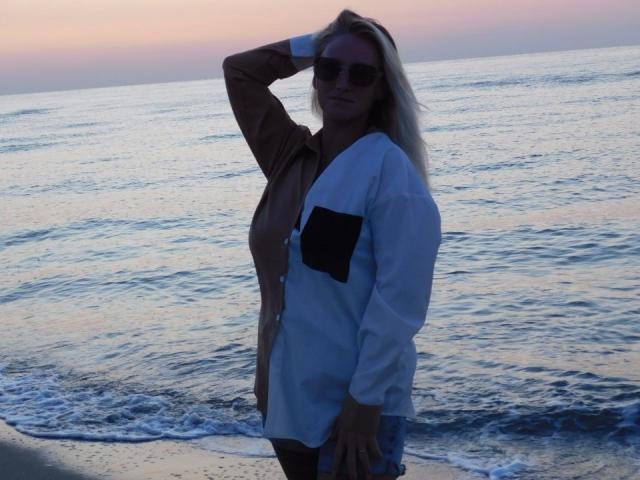 EllenSoNice - Live sex cam - 26631774