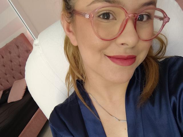 AshleyCampbell - Live porn &amp; sex cam - 26637538