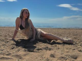Vedere il profilo completo di EngelEva-hot
