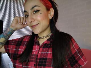 AmyStreetwise69 - Live sex cam - 26644010