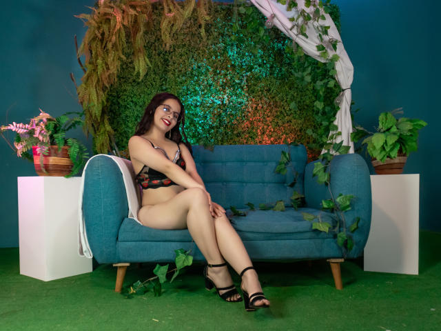 JuliaWaine - Live sexe cam - 26665710