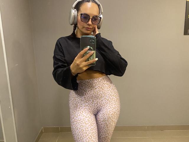 GalaMalkova - Élő pornó és szexkamera - 26666522