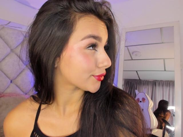 AlessiaFerry - Live sexe cam - 26669166