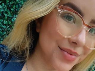 Se komplett profil för AshleyCampbell