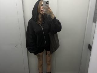 Se komplett profil för SensualMila