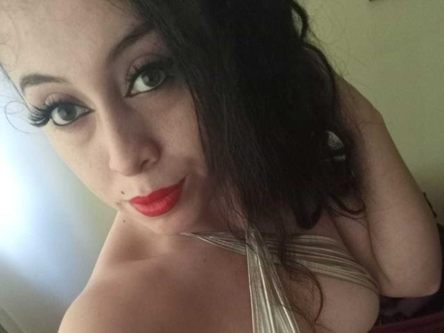KendraSimons - Élő pornó és szexkamera - 26675702