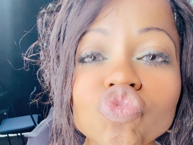 Cincia69 - Élő pornó és szexkamera - 26678810