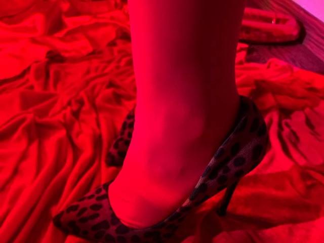 MiraGi - Live porn &amp; sex cam - 26681933