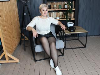 EmiliaGree - Live porn &amp; sex cam - 26685313