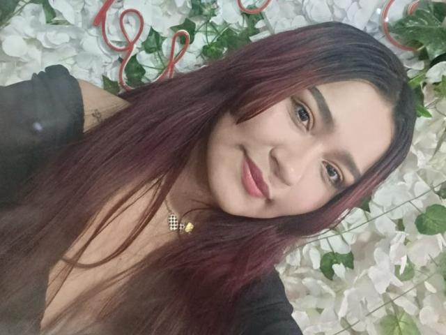 MaddieMoon - Live sex cam - 26685909