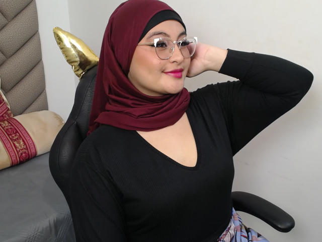 HelueJamil - Live sex cam - 26690437
