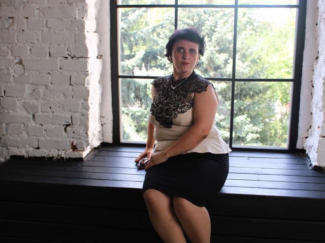 LuciaMii - Live porn &amp; sex cam - 26696917