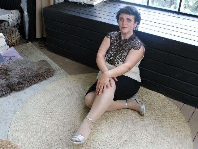 LuciaMii - сексуальная веб-камера в реальном времени - 26696933