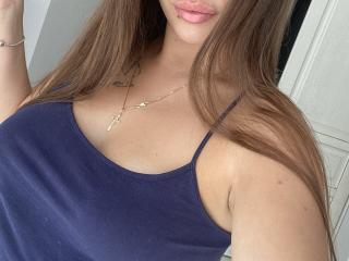 LauraLunia - Live porn &amp; sex cam - 26698385