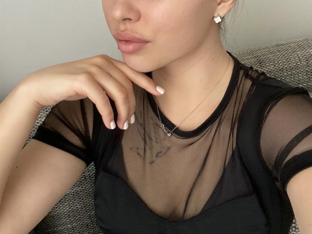 LauraLunia - Live porn &amp; sex cam - 26698405