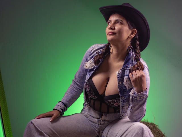 BulmaHot - 라이브 포르노 &amp; 섹스 캠 - 26700505