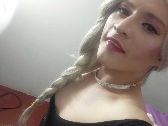 CattaSmithTs - Live porn &amp; sex cam - 26707682