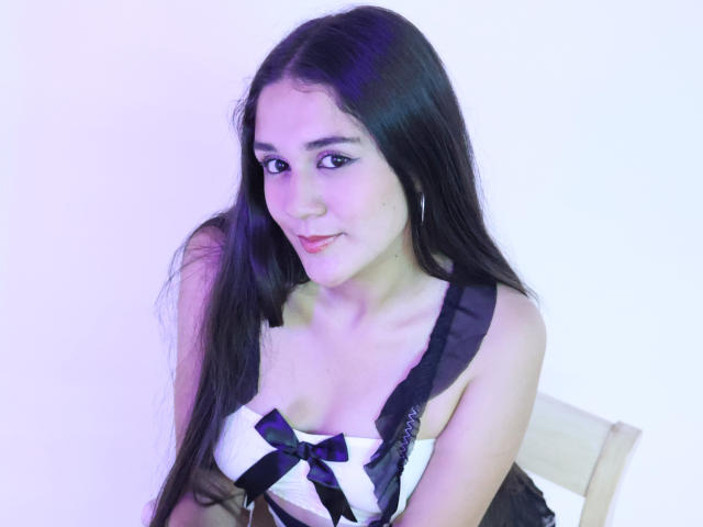 NinaClare - Live Sex Cam - 26719892